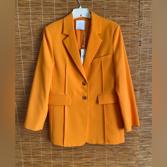 Mango Structured Suit Blazer. US M - Picture 5 of 7